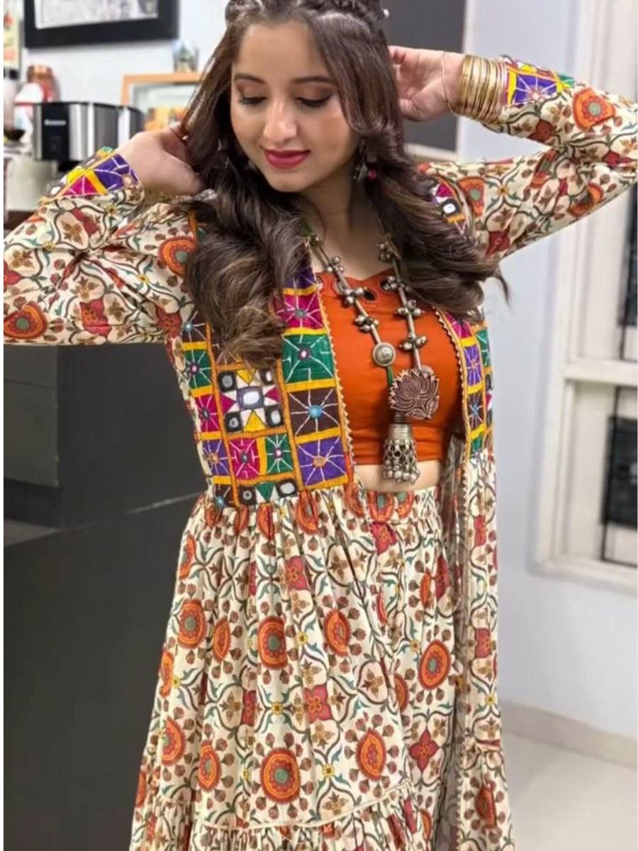 đź‘—Lehengađź‘— Fabric:- Pure Cotton Inner:- Micro Cotton Flair:- 6 Meter Size:- 44 Length:- 42