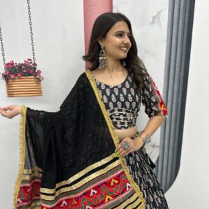 Navratri Special Lehenga Choli with 6 Mete Flair👗💌🥢