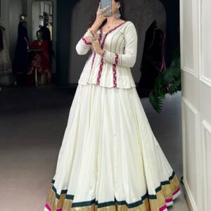 colorful Navratri collection🪞🦢Lehenga Fabric : Pure Rayon